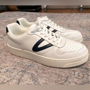 Women’s Tretorn stadium sneakers, size 37/6.5